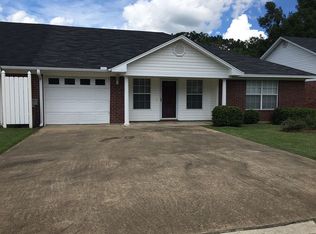 1332 Tiffney Ln, Bastrop, LA 71220