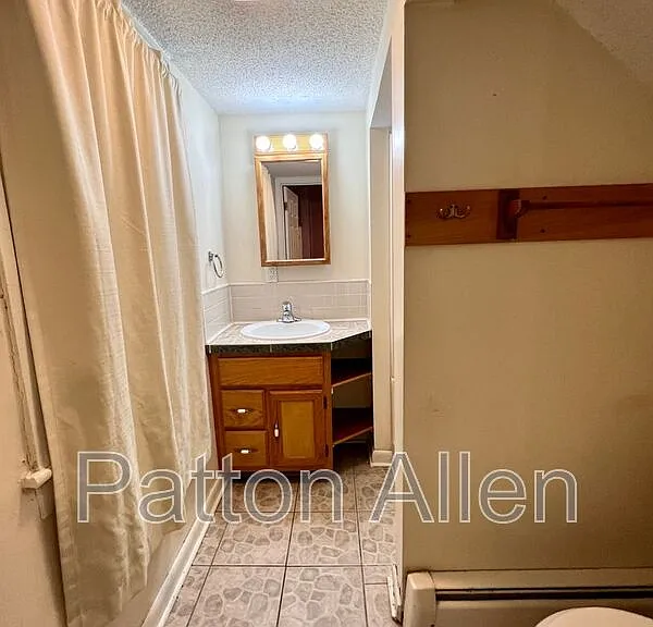 130 Edwin Pl #1 — Photo 8