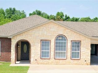 1104 Eagles Way, Springtown, TX 76082