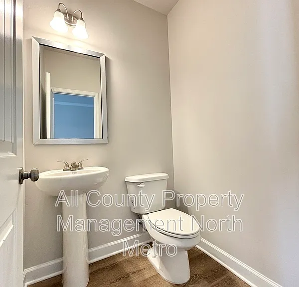 6366 Pine Ridge Point — Photo 5