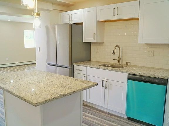 3rd image of 146 Malden St #1