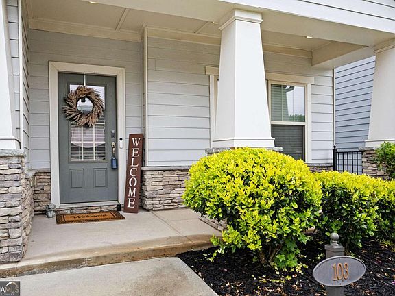2nd image of 103 Grove View Rd