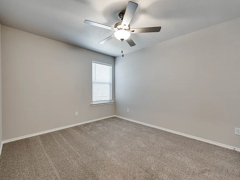 8211 E County Road 111 — Photo 12