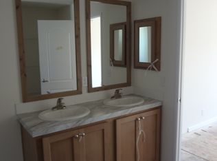 7 Belle Dr, Petaluma, CA 94954