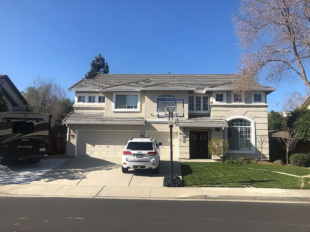 1446 Mimosa St photo 1