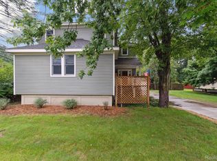 26828 Shiawassee Rd, Southfield, MI 48033