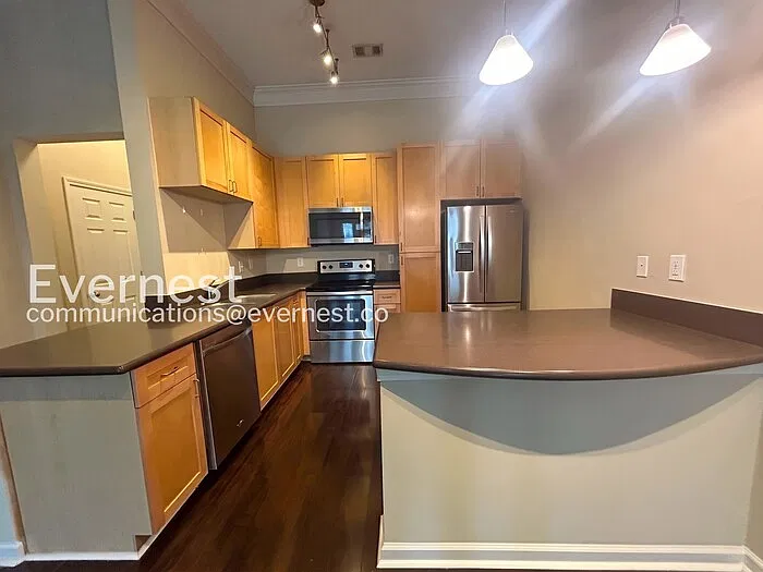 1 bed, 1.0 bath, 800 sqft, $1,700 — Photo 3
