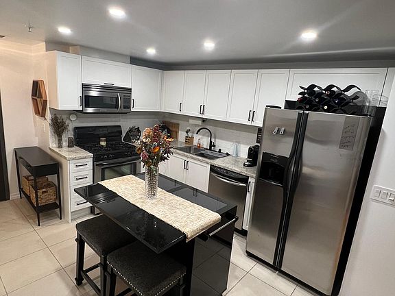 5th image of 1431 Pacific Hwy Unit 301