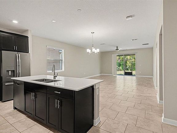 5th image of 467 BRUNSWICK DRIVE