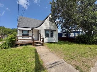 1613 6th St, Corpus Christi, TX 78404