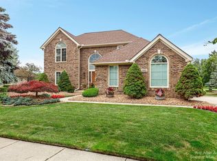 2862 Eddington Ct, Canton, MI 48188