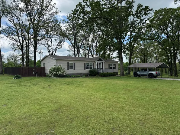 303 S Ozark Trail, Goodman, MO 64843
