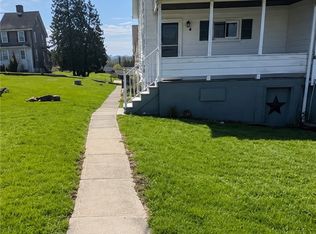 5 1st St, Star Junction, PA 15482