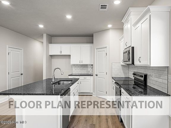 5th image of 1313 Newbern Drive #12b