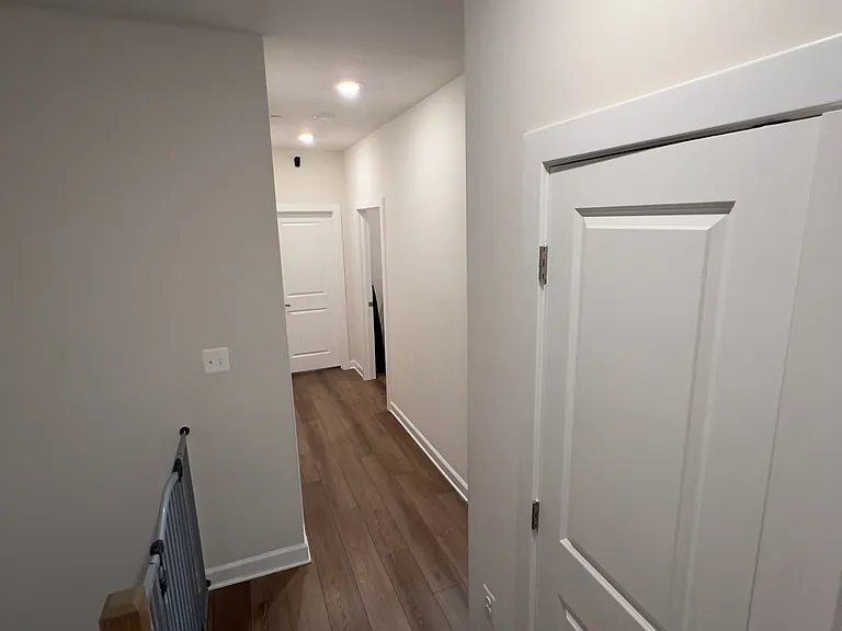 7608 Cross Creek Dr — Photo 15