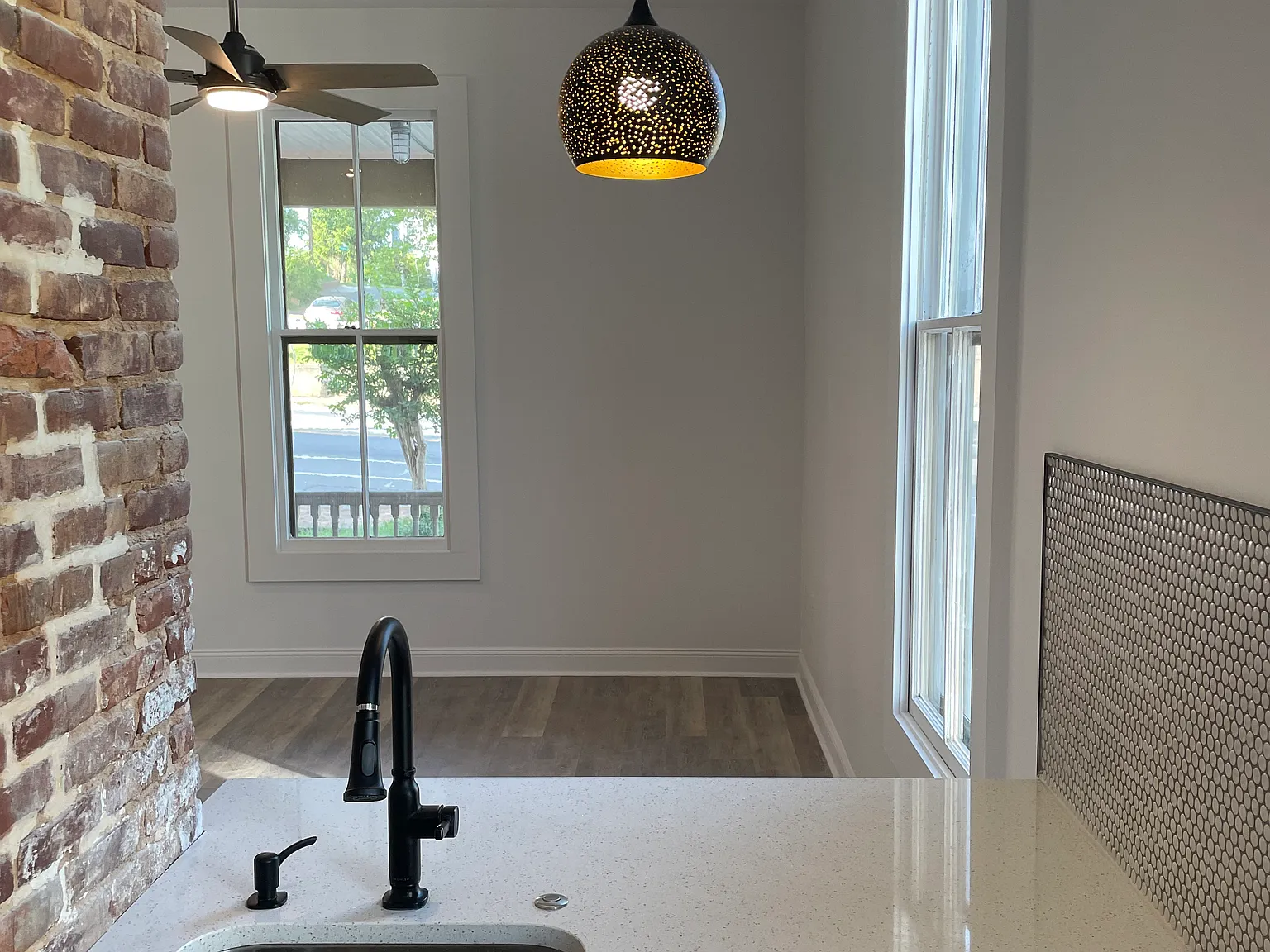 1 bed, 720 sqft, $925 — Photo 3