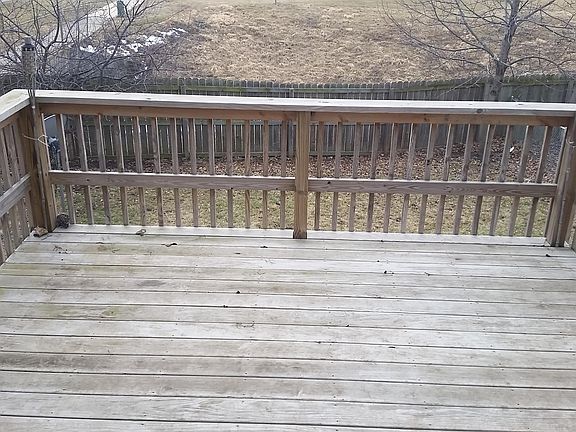 5th image of 1501 Northbrook Dr APT A