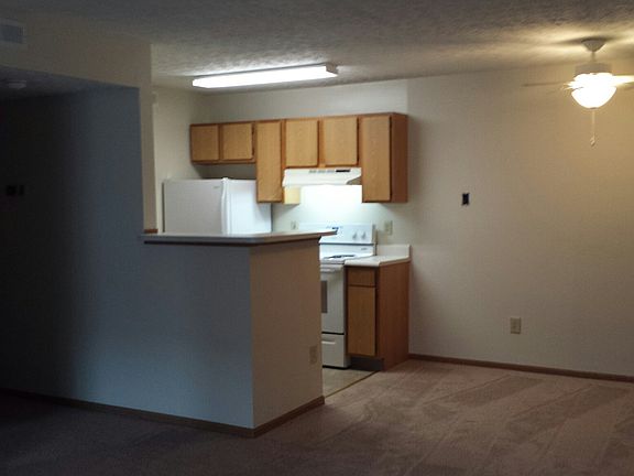 2nd image of 4557 Emerald Lakes Blvd