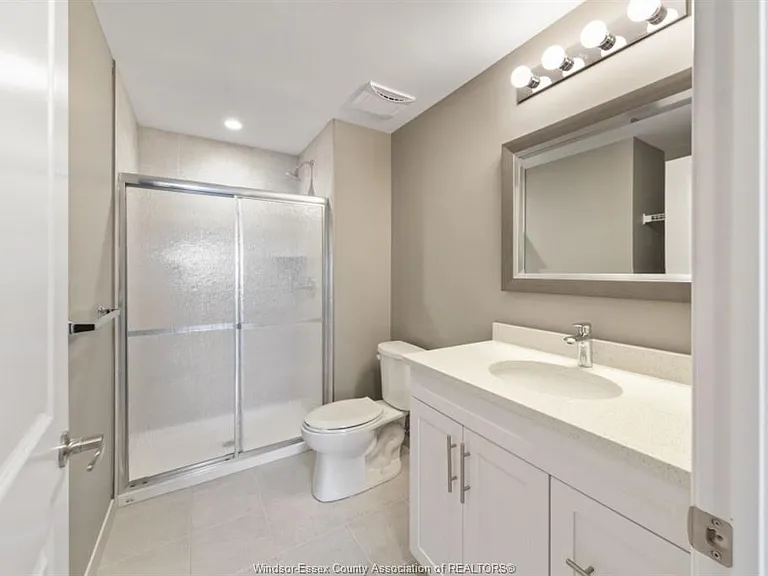 1840 Cabana Rd E #103 — Photo 8