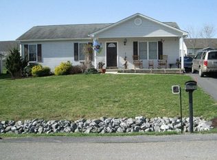 51 Brendan Ln, Weyers Cave, VA 24486