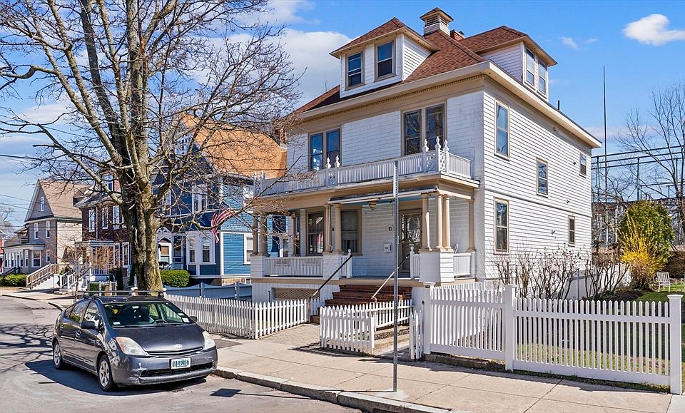 1st image of 10 Alcott St