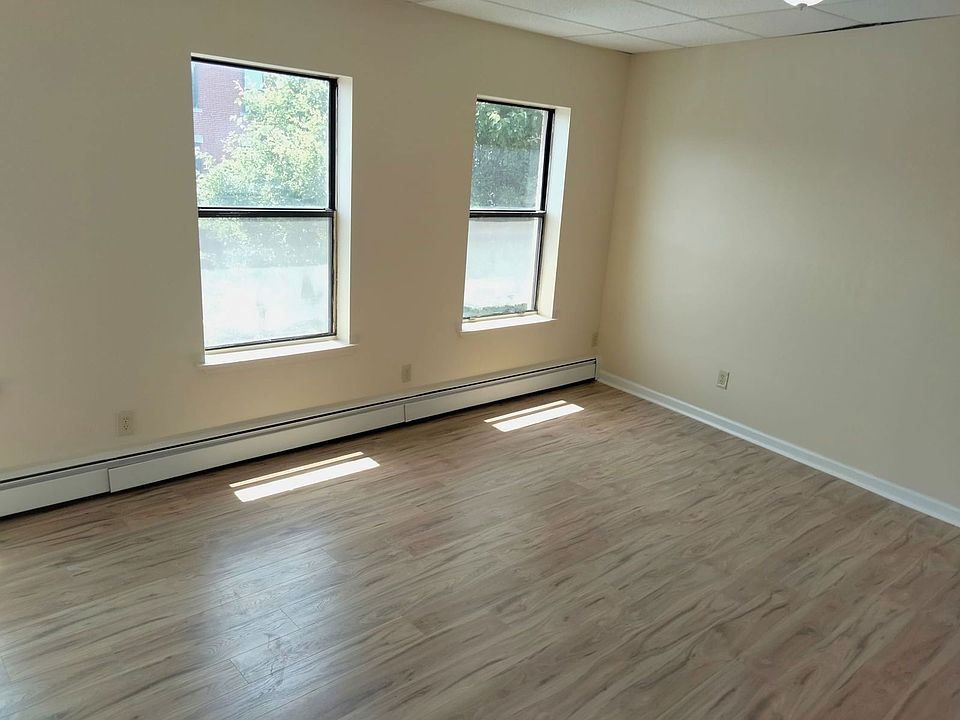 1st image of 1856 Park St #2E