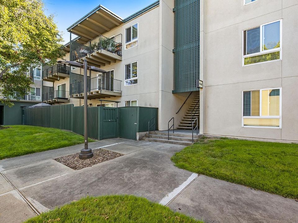 1st image of 966 Peninsula Ave APT 105