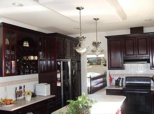 11715 Harris Rd, Pitt Meadows, BC V3Y1Y7