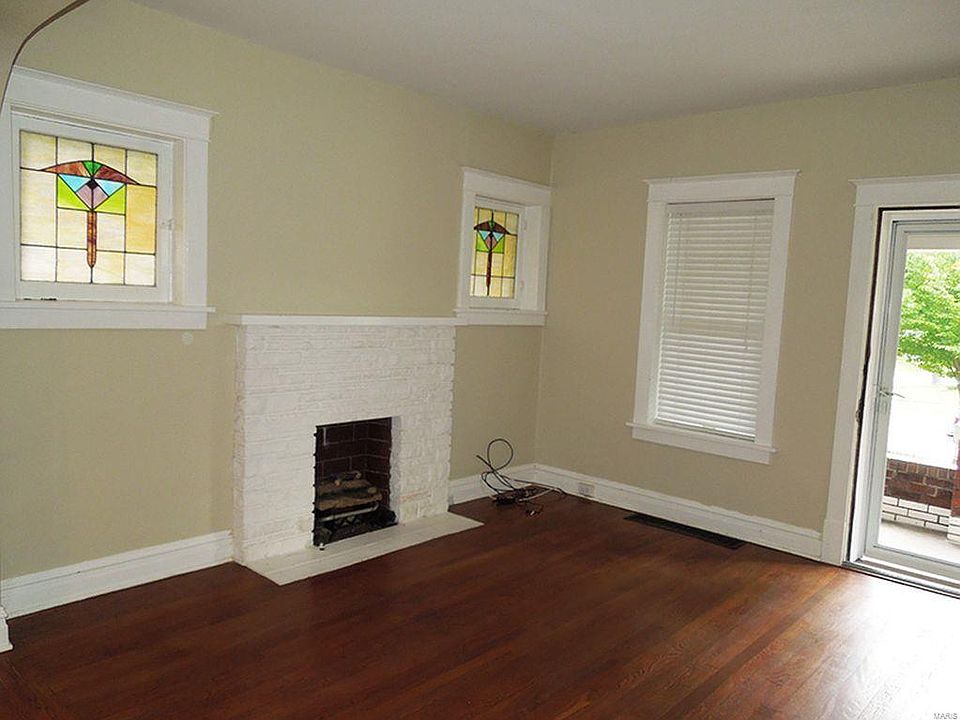 2nd image of 7558 W Bruno Ave