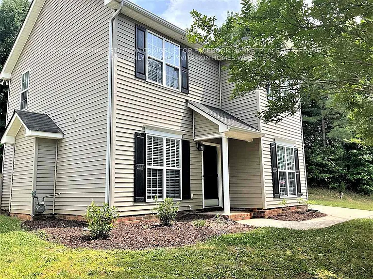 4703 Bancroft Pl — Photo 3
