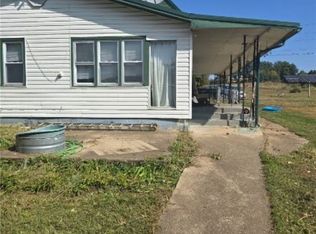 20632 Seals Rd, Versailles, MO 65084