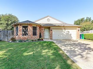 7725 Virgie Ct, Watauga, TX 76148