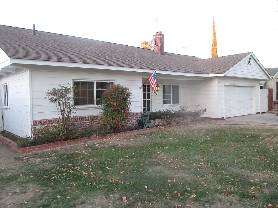 1st image of 939 W Mariposa Ave