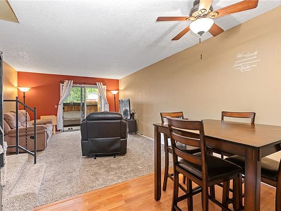 4th image of 3967 Cambridge Dr