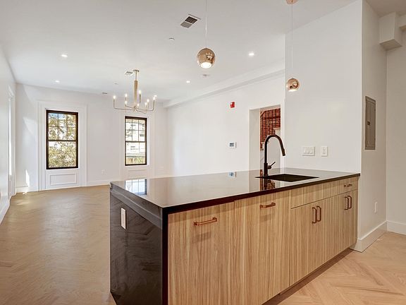 3rd image of 278 Pacific Ave #4