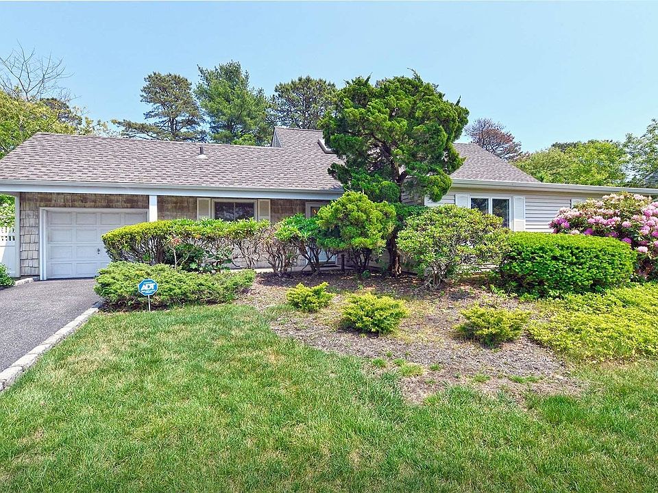 1st image of 37 Crooked Pine Drive