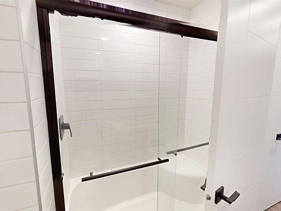 3rd image of 3932 S University Ave NW #322