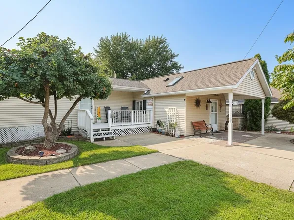 51770 Easy St, Paw Paw, MI 49079