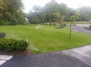 928 Bishop St, Milford, MI 48381