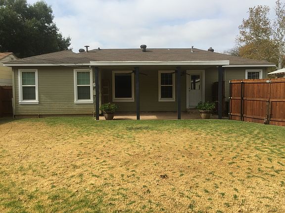 3rd image of 3415 Sherwood Ln