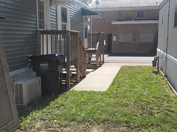 3rd image of 815 E Oakton St Lot 230