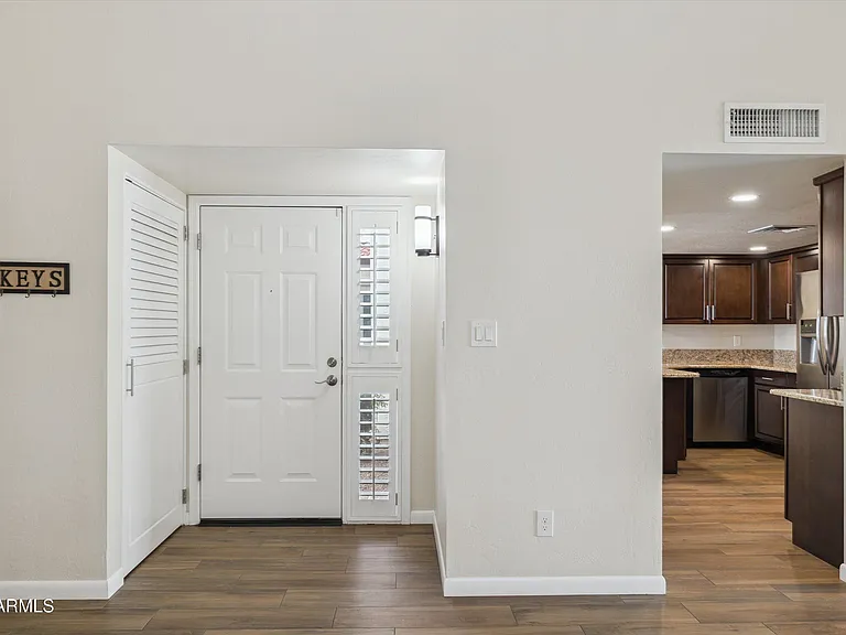 15020 N 40th St #37 — Photo 7