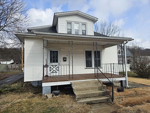 2nd image of 517 Fair Ave NE