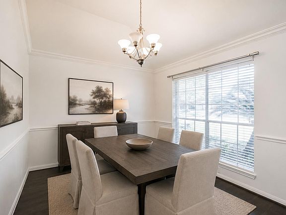 3rd image of 1714 Bumelia Ct