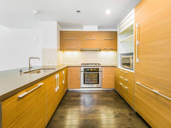 4th image of 435 China Basin St Unit 221