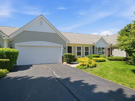 2nd image of 2804 N Southern Hills Dr
