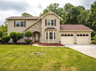 1318 Hidden Creek Cir, Hickory, NC 28602