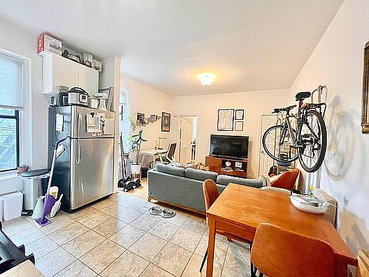 3rd image of 720 Degraw St APT 1B