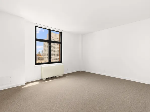 188 East 70th Street image 11 of 15