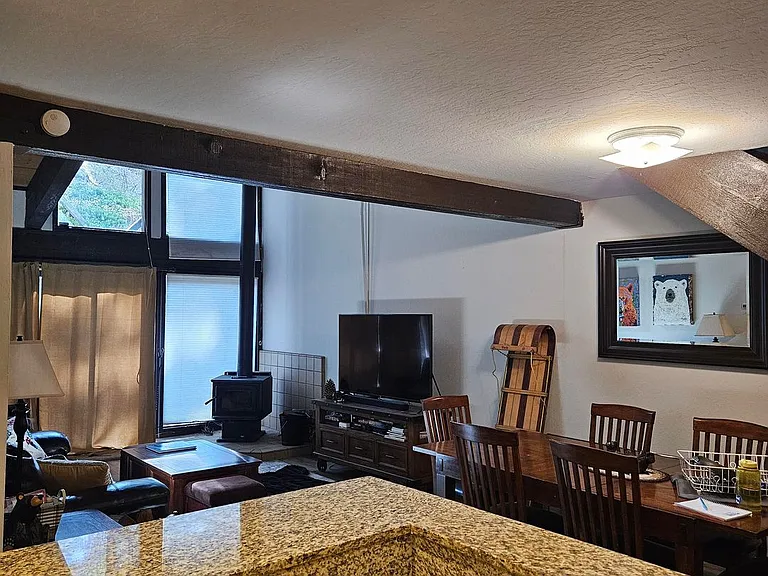 2090 Chalet Rd #22 — Photo 6